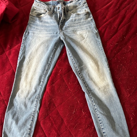 Lucky Brand Jeans - Picture 2 of 4